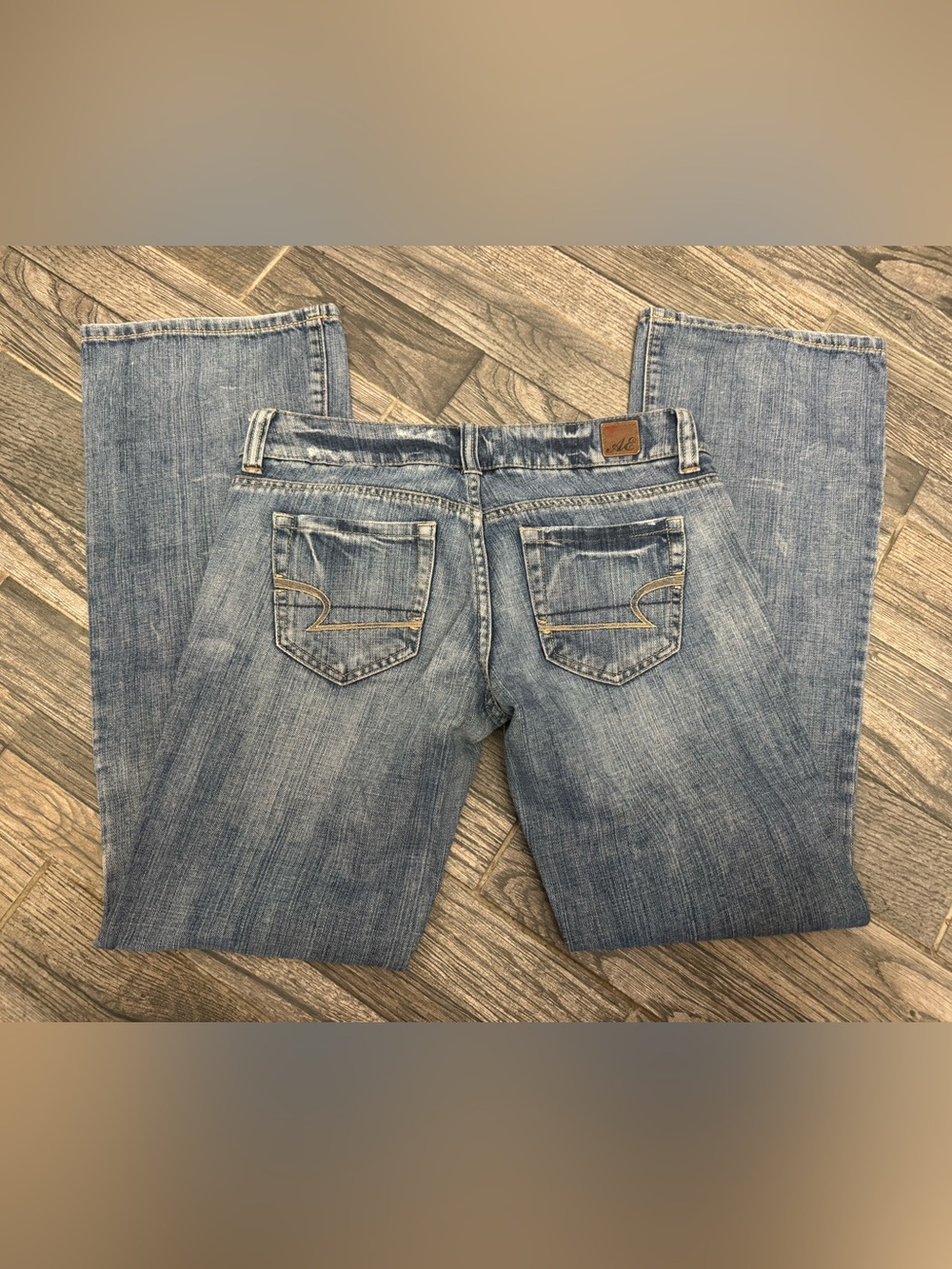 American Eagle Womens Favorite Boyfriend- size 4